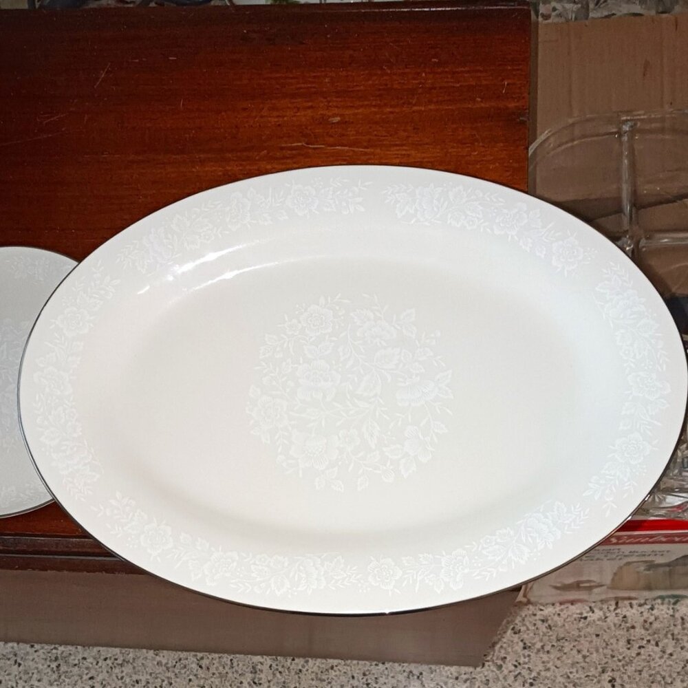 Vintage 12" Oval Serving Platter Winterset by American Royalty 1001